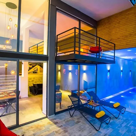 Vilă Gece Isolated Honeymoon Heated Pool