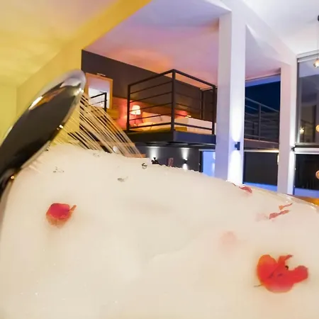 Gece Isolated Honeymoon Heated Pool Vilă *