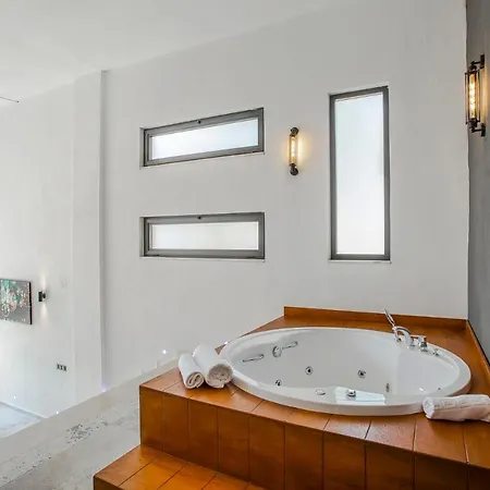 Vilă Gece Isolated Honeymoon Heated Pool *
