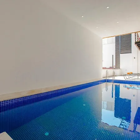 Vilă Gece Isolated Honeymoon Heated Pool